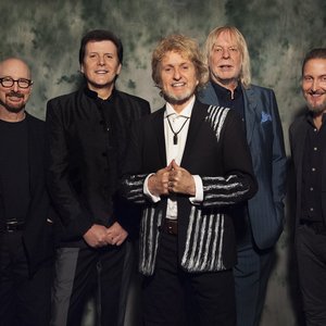 Bild für 'Anderson Rabin Wakeman'