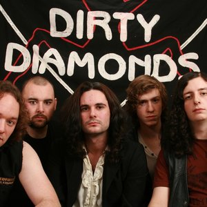 “Dirty Diamonds”的封面