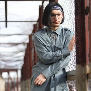 “Sad Novelist”的封面
