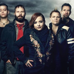 Imagen de 'A Simple Complex'