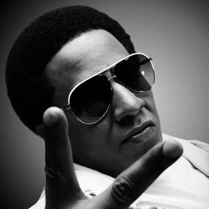 “Tego Calderon”的封面