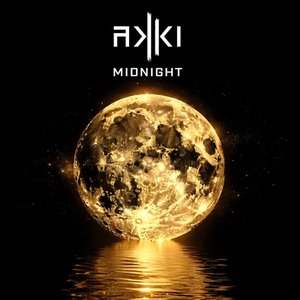 “Midnight”的封面