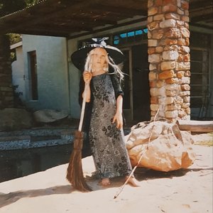 'Witches'の画像