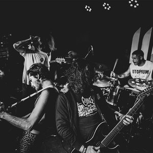 “Bas Rotten”的封面