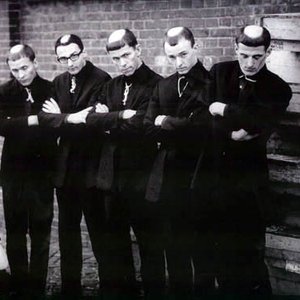 “The Monks”的封面