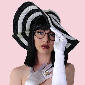 “Qveen Herby”的封面