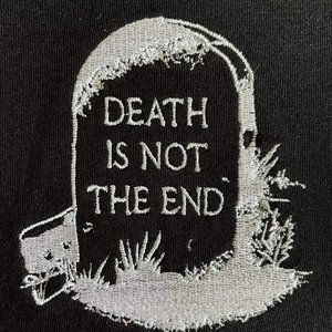 “Death Is Not The End”的封面