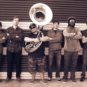 Изображение для 'Lowdown Brass Band'