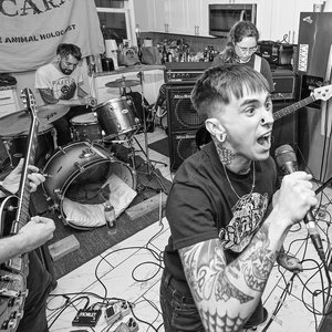 “Ivy Creep”的封面