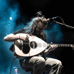 “Giannis Xaroulis”的封面