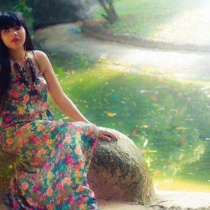 “GINA LOBRISTA”的封面