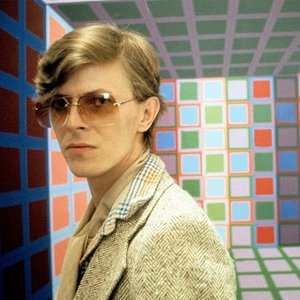 “David Bowie”的封面