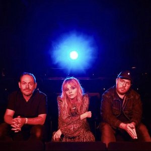 Image for 'CHVRCHES'