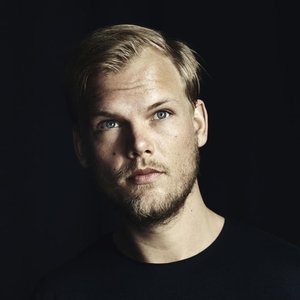 “Avicii Unreleased”的封面