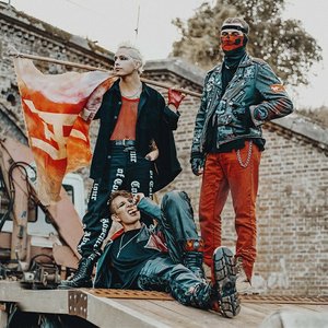 “The Hunna”的封面