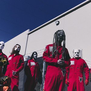 “Slipknot”的封面