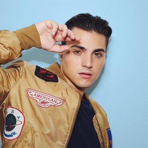 “Nick Tangorra”的封面