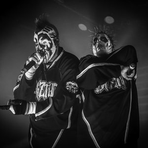 “Twiztid”的封面