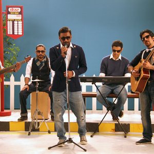 “Anand Bhaskar Collective”的封面