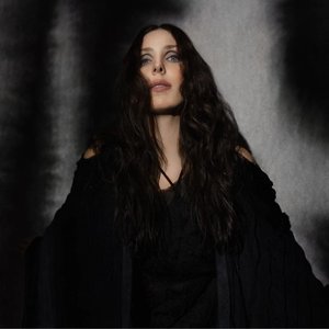 “Chelsea Wolfe”的封面