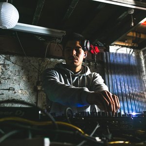 “Laksa”的封面