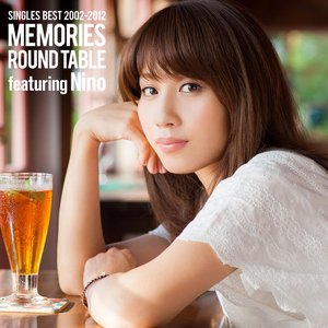 “SINGLES BEST 2002-2012 MEMORIES”的封面