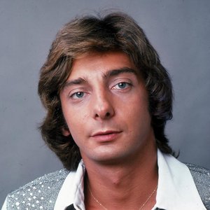 “Barry Manilow”的封面