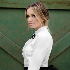 'Carly Pearce'の画像