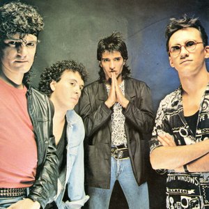 Image pour 'Enanitos Verdes'