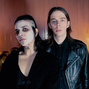 “VOWWS”的封面