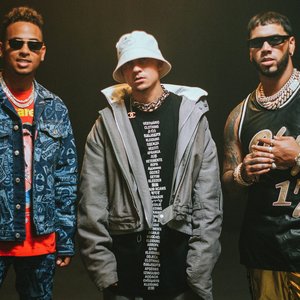 'Tainy, Anuel AA & Ozuna'の画像