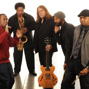 “Warren Haynes Band”的封面