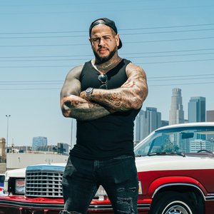 “Tommy Vext”的封面