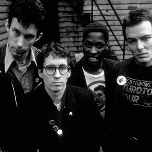 'Dead Kennedys' için resim