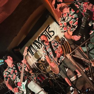 “The Maladro!ts”的封面