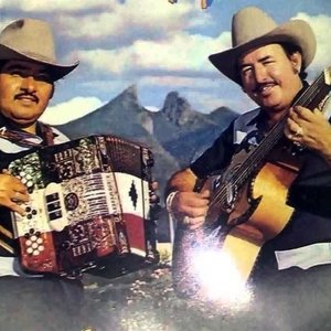 'Carlos Y Jose'の画像