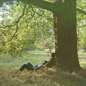 “Plastic Ono Band (The Ultimate Collection)”的封面