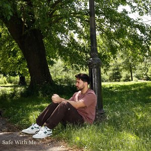 Zdjęcia dla 'Safe With Me'