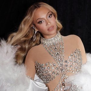 Image for 'Beyoncé'