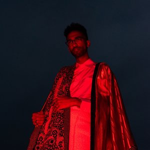 “Youniss”的封面