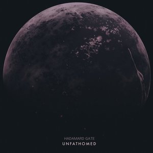 “Unfathomed”的封面