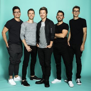 “Tenth Avenue North”的封面