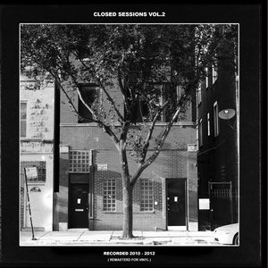 “Closed Sessions Vol. 1 (10th Anniversary Edition)”的封面