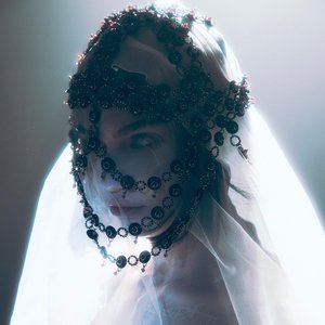 “Grimes”的封面