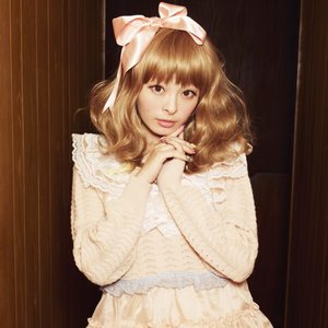 Immagine per 'きゃりーぱみゅぱみゅ'
