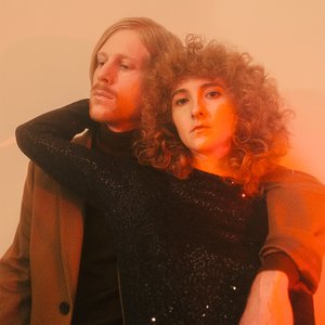 “Tennis”的封面