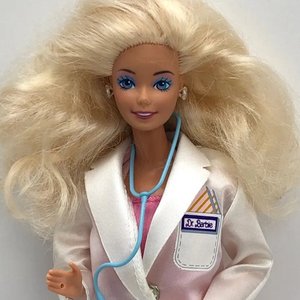 Image for 'im so sick she was my doctor but she hated it'