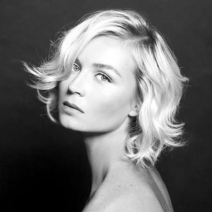 'Polina Gagarina' için resim