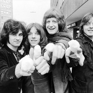 “Badfinger”的封面