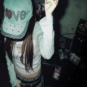 “HOME PARTY”的封面